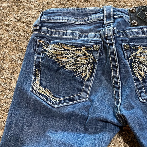 Miss Me Jean Shorts - Picture 9 of 11